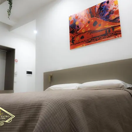 Napoli Centro Suite e Spa-3